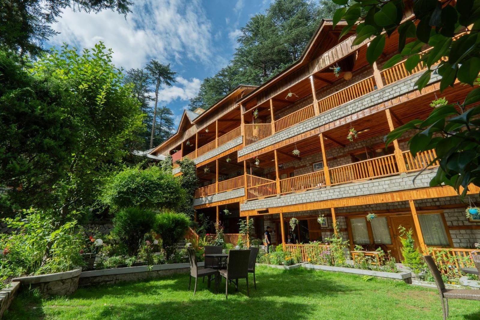 Hotel Negi'S Mayflower A Heritage Since 1965 — Photos 3